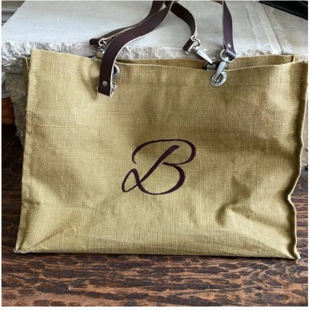 Home Essentials monogrammed B jute shoulder bag tote with top zipper